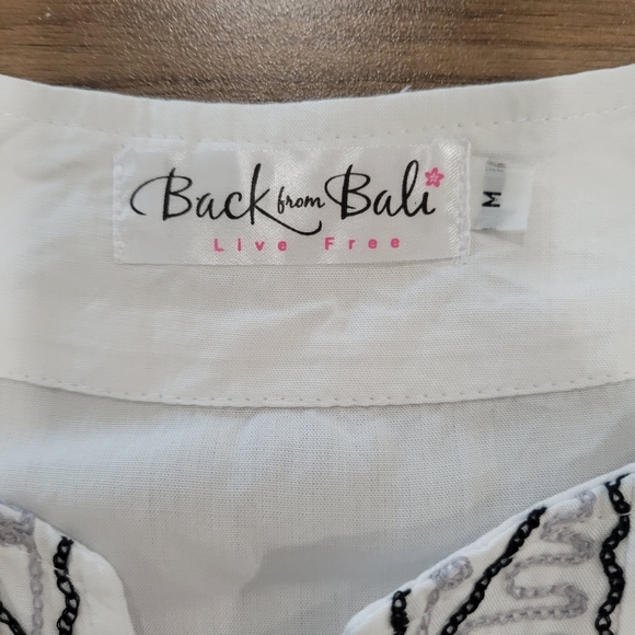 NWOT Back from Bali Embroidered Tunic Top Dress Trumpet Sleeves V-neck Size M - Picture 10 of 11